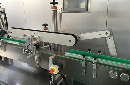 箱子平側面貼標機